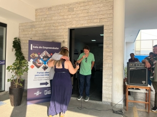 0dcff1bd-09c4-477b-8953-eb2c21339f81